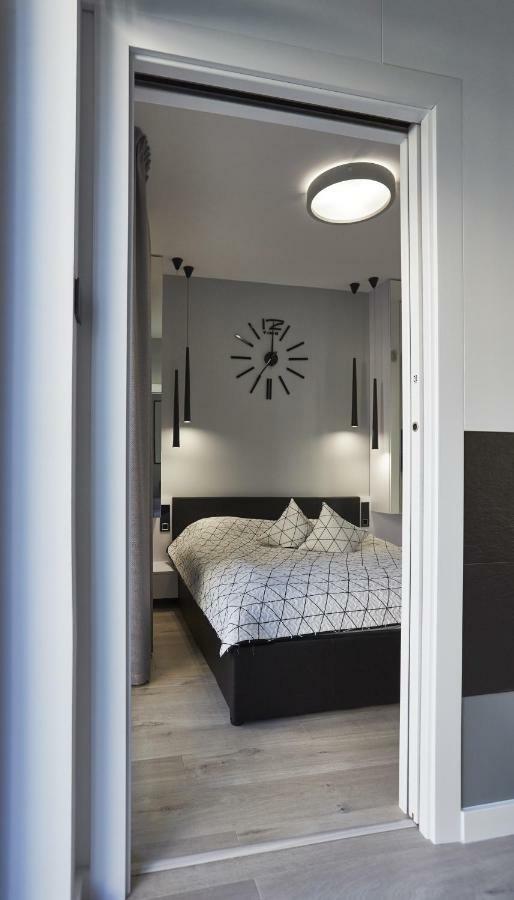 Apartament Baltica Z Ogrodkiem - W Ustronnym Miejscu Tuz Przy Plazy ロゴボ エクステリア 写真